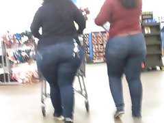 Latina phat ass jeans duo